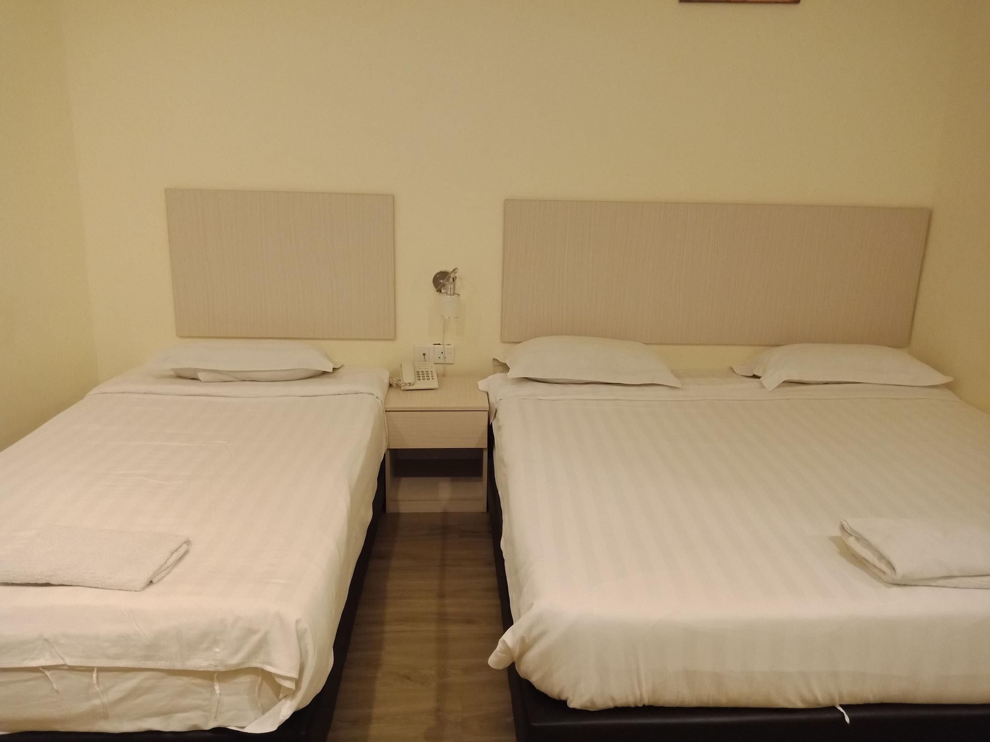 Hotel Zamburger Bukit Segar Cheras Kültér fotó