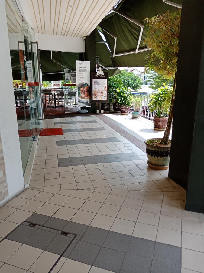 Hotel Zamburger Bukit Segar Cheras Kültér fotó