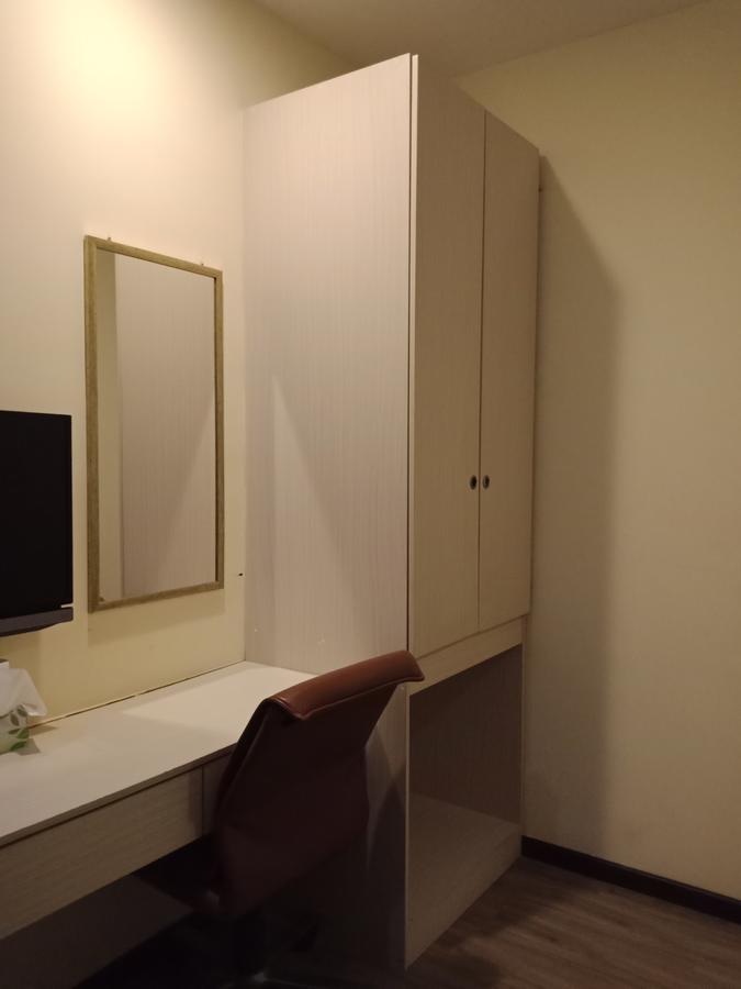Hotel Zamburger Bukit Segar Cheras Kültér fotó